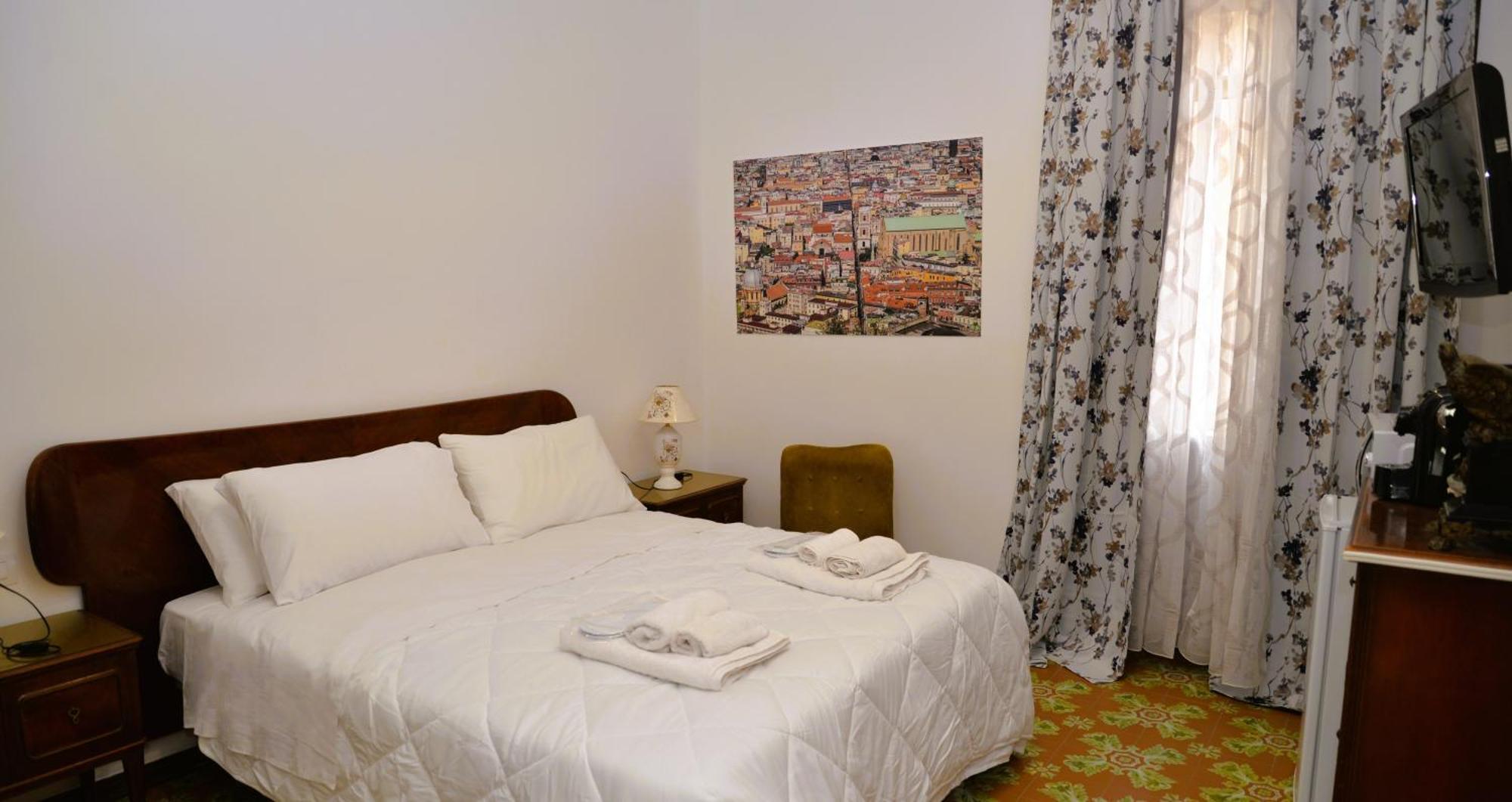מלון נאפולי Punto Felice Riviera - Centro Citta Lungomare Caracciolo מראה חיצוני תמונה